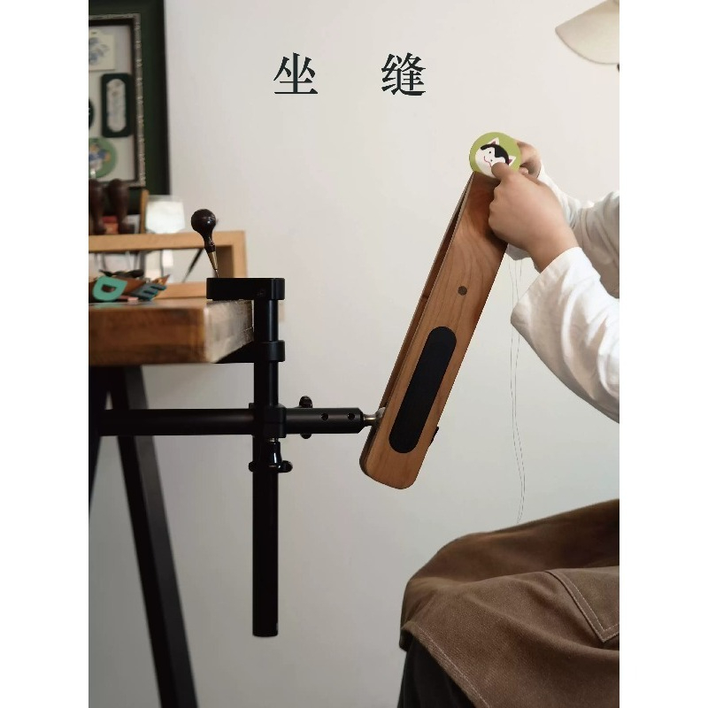 Деревянная подставка-зажим для – обзор и цена Leatherwork Tools